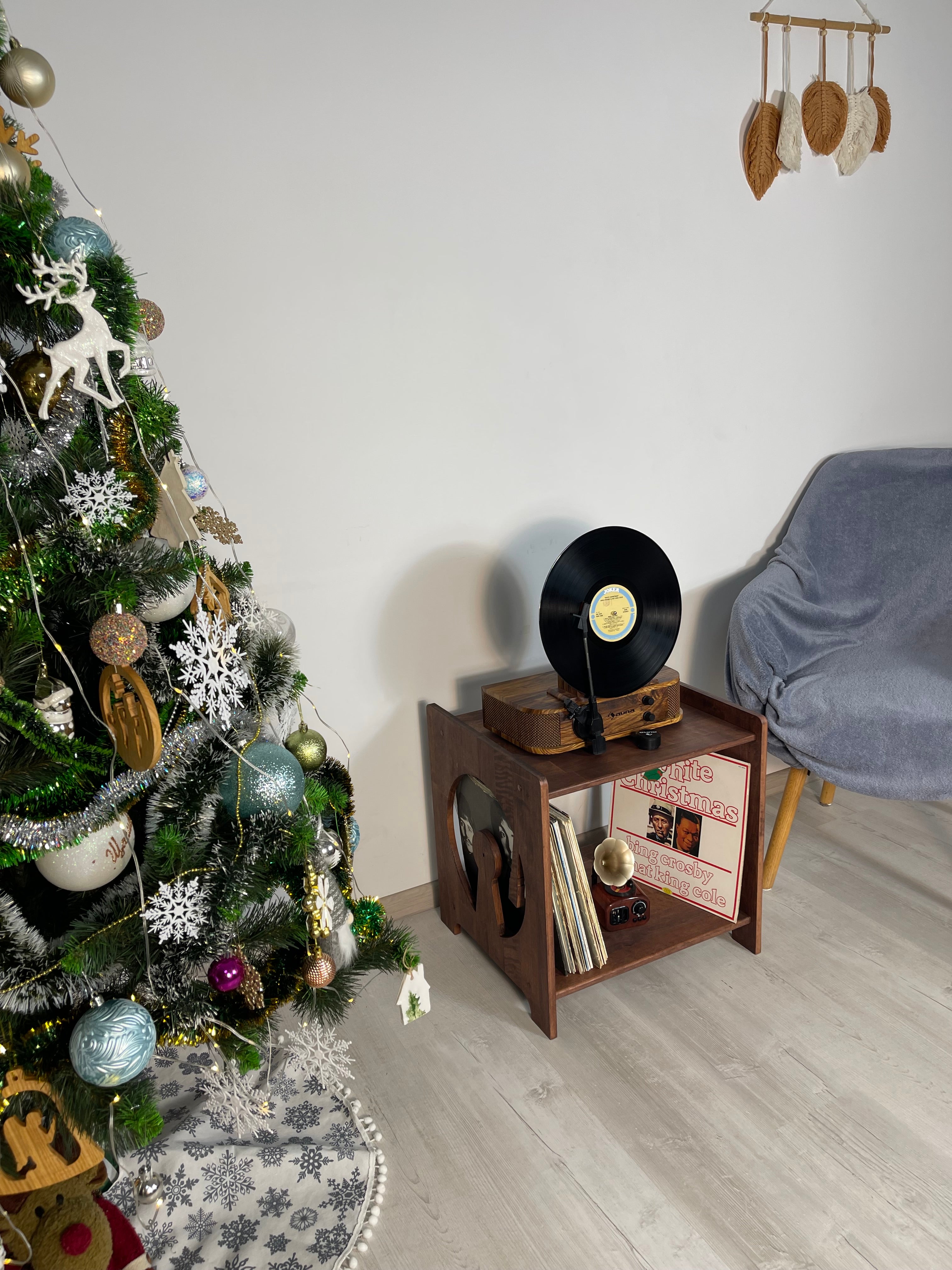 Wooden Record Player Stand – Custom Vinyl Table in Alder Wood