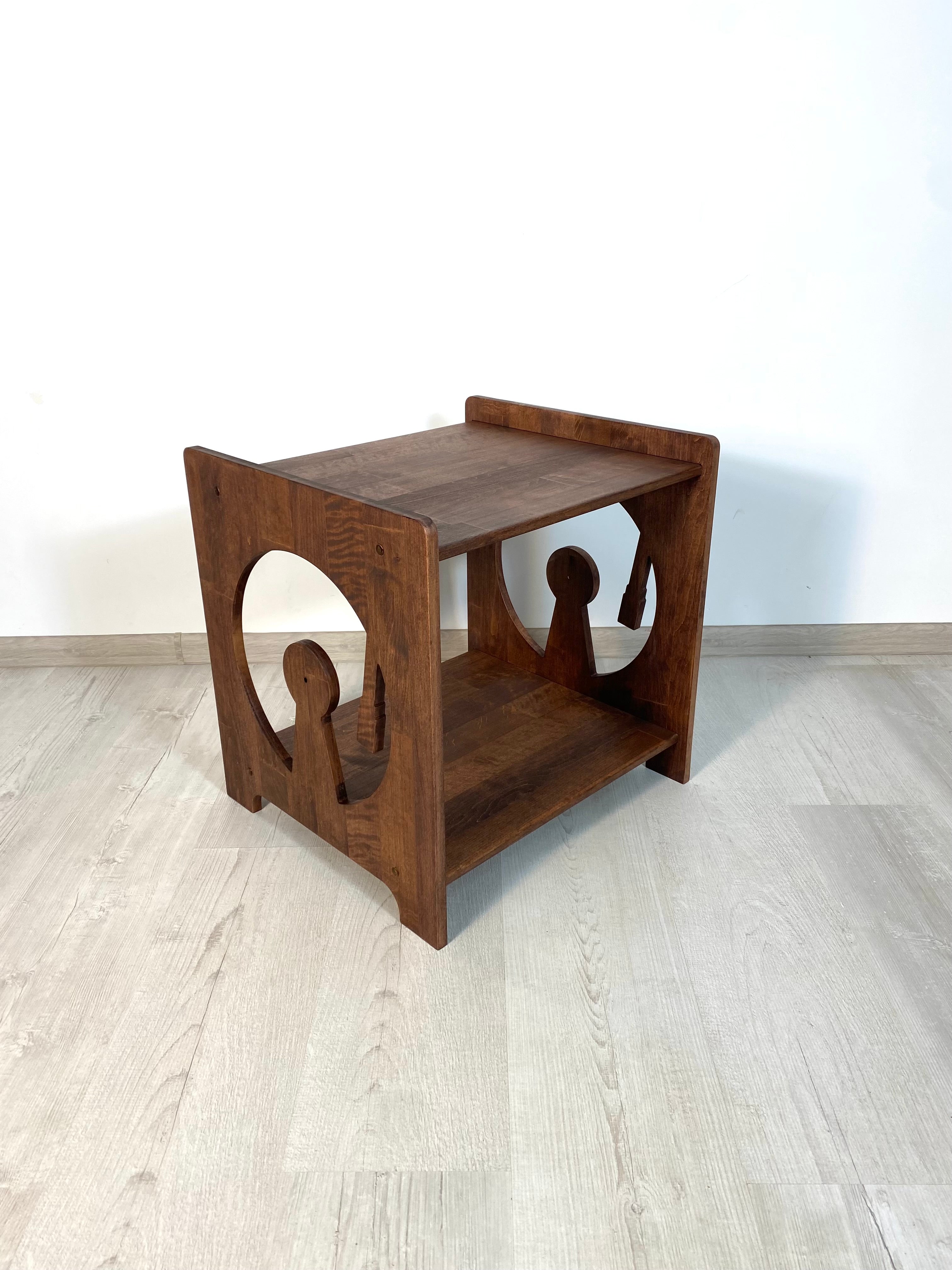 Wooden Record Player Stand – Custom Vinyl Table in Alder Wood