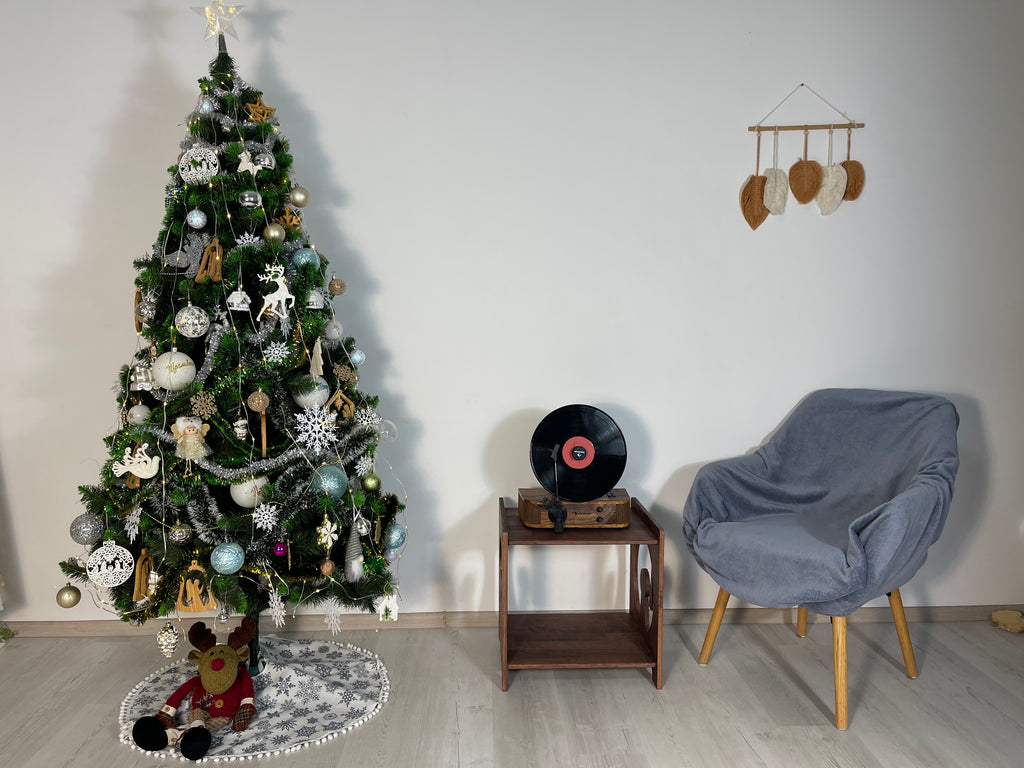 Wooden Record Player Stand – Custom Vinyl Table in Alder Wood