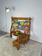 Half Playstand/bookshelf
