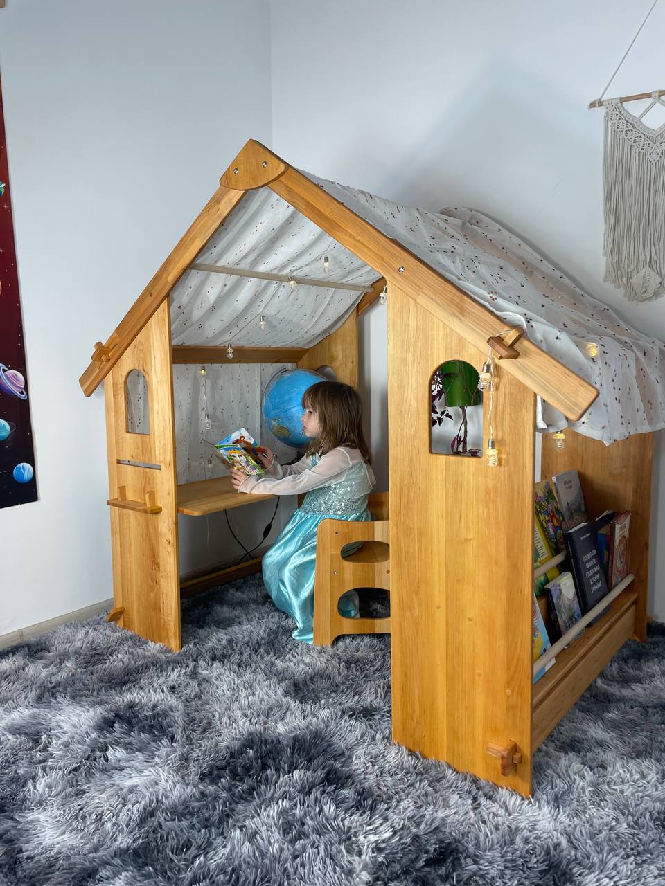 Montessori Wooden Playhouse with Bookshelves