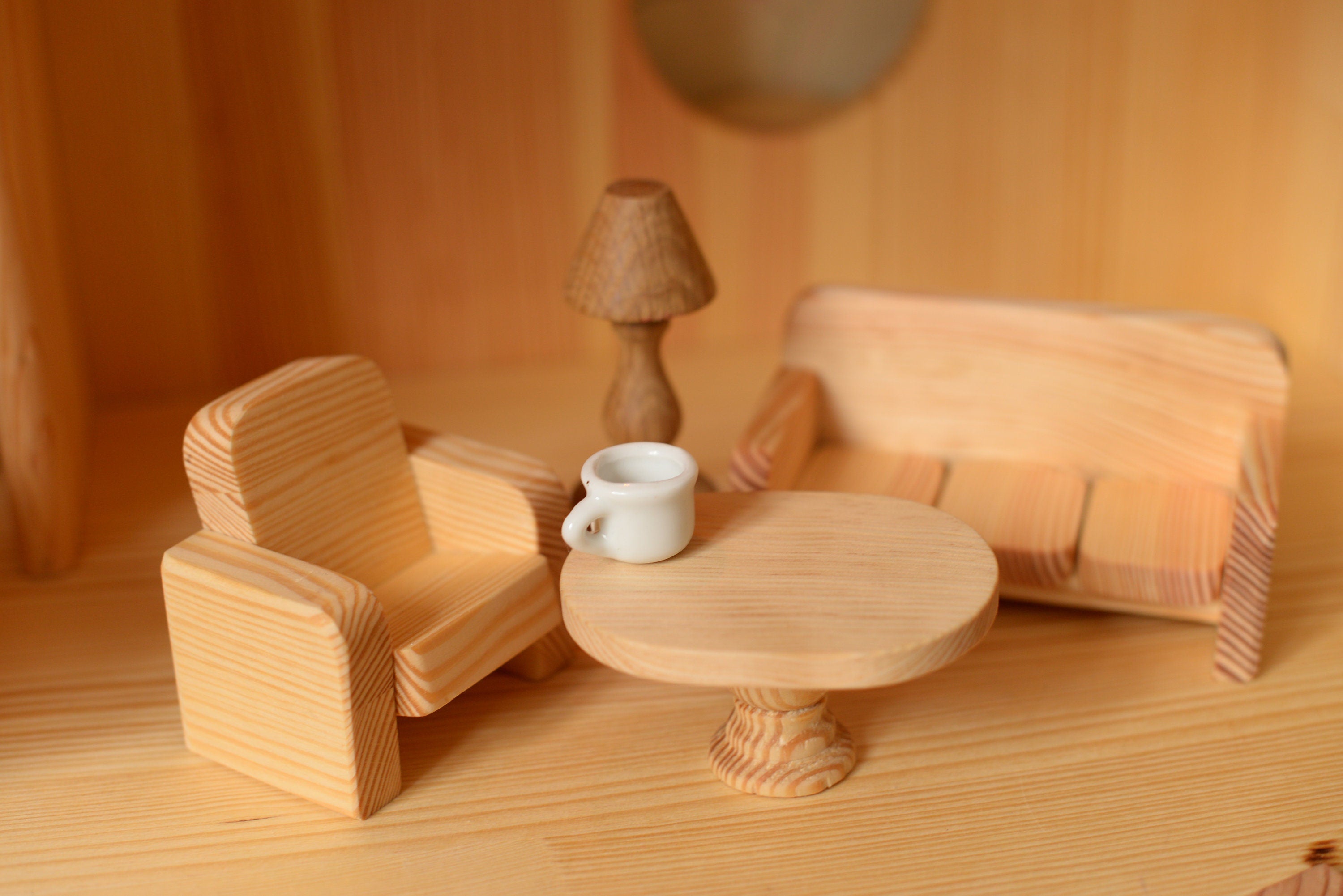 Sofa, armchair and coffee table 1/16