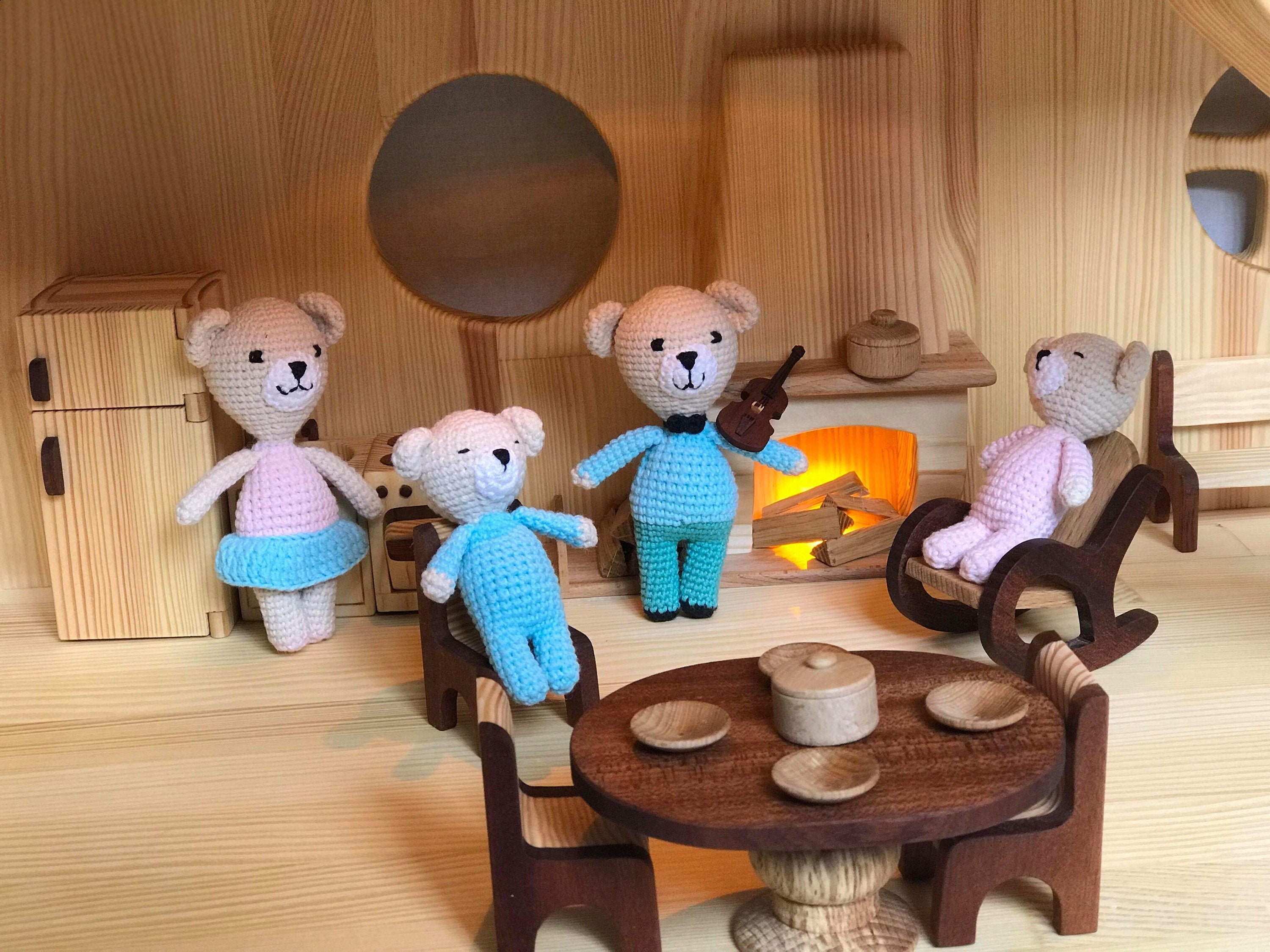 Amigurumi Family of bears: mom, dad, son, daughter