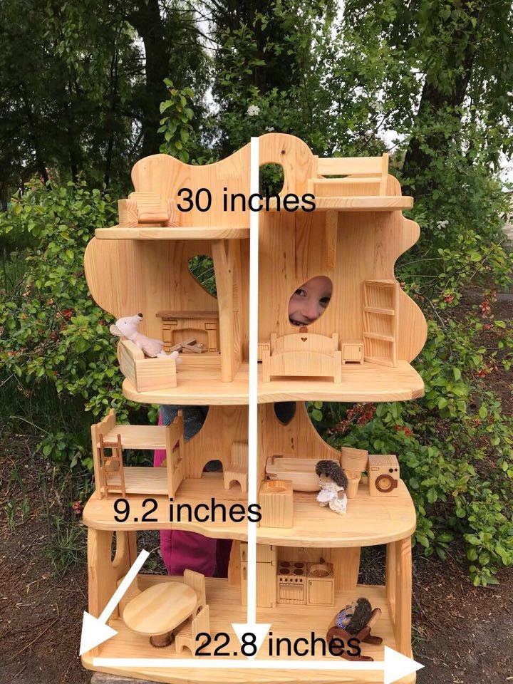 Dollhouse in a shape of a Tree 1:16 scale