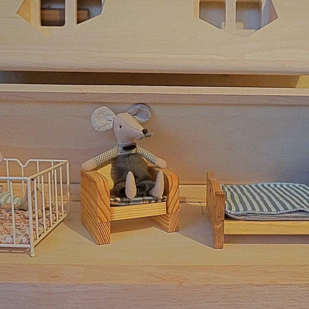Maileg Furniture set: couch, coffe table and chair
