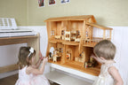 Dollhouse witf garage 1/16 scale