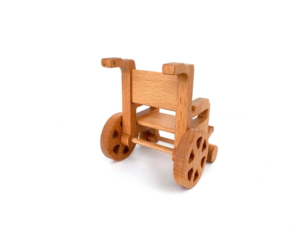 Wheelchair for dollhouse