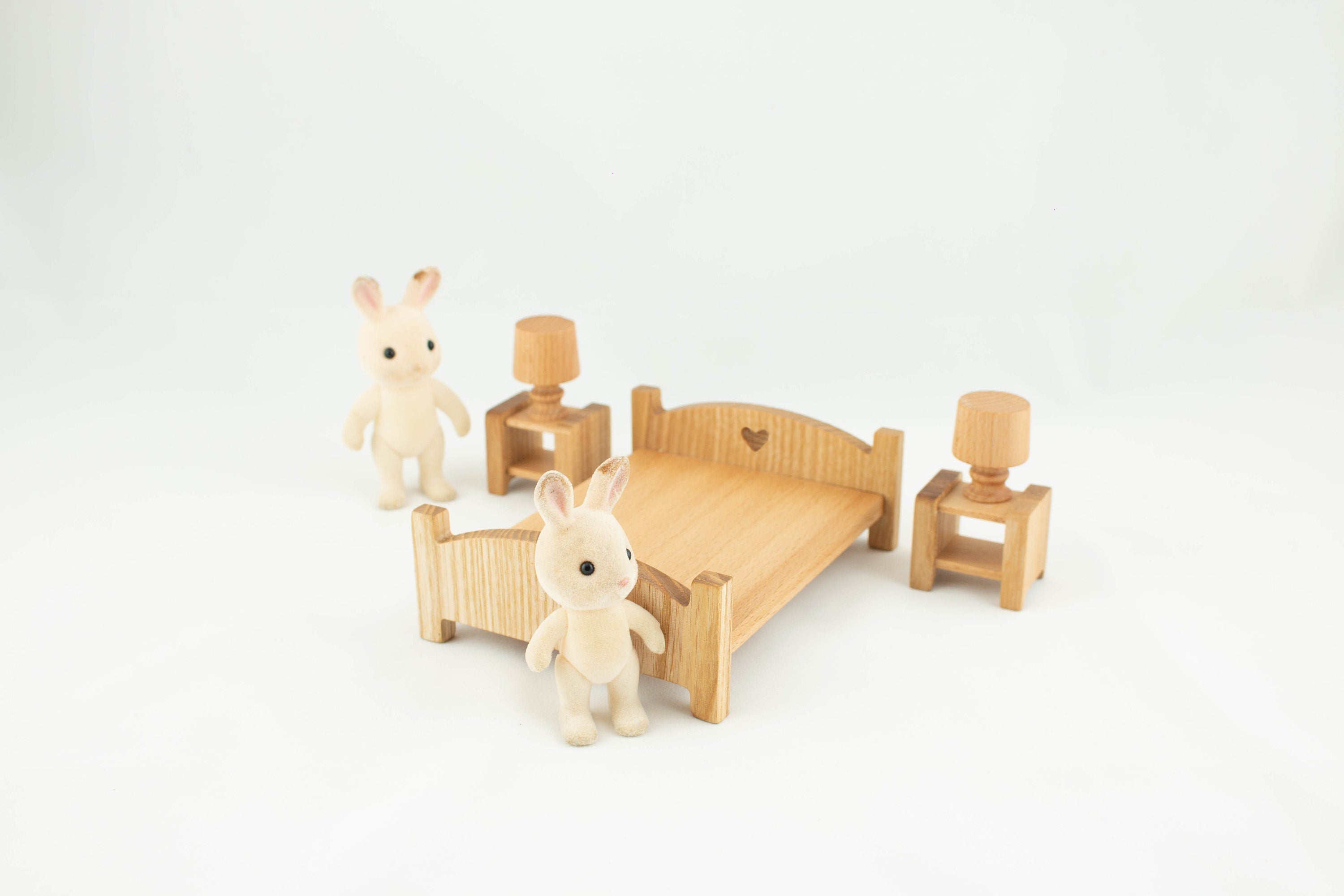 Wooden toy bed scale 1:16