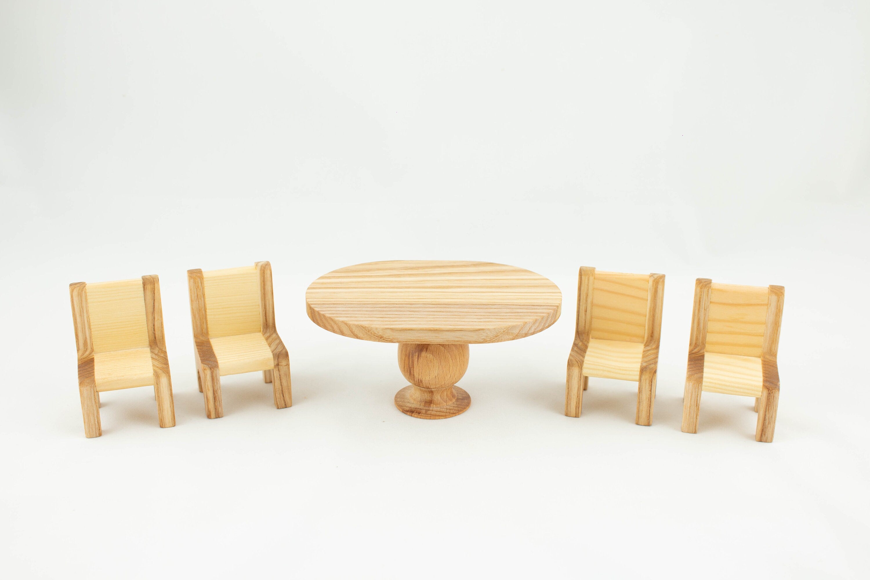 Wooden Table & Chairs  1/16 scale