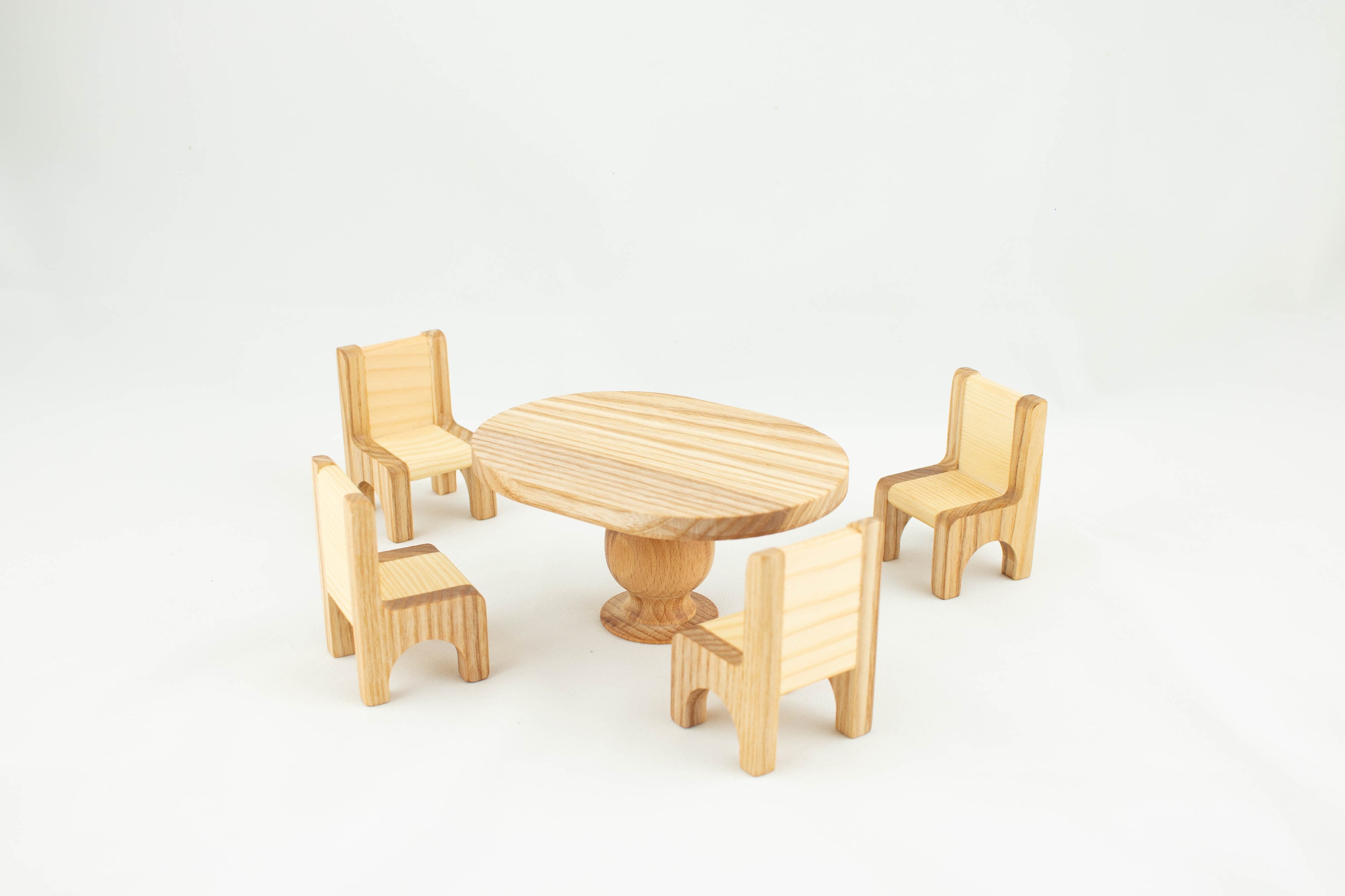 Wooden Table & Chairs  1/16 scale