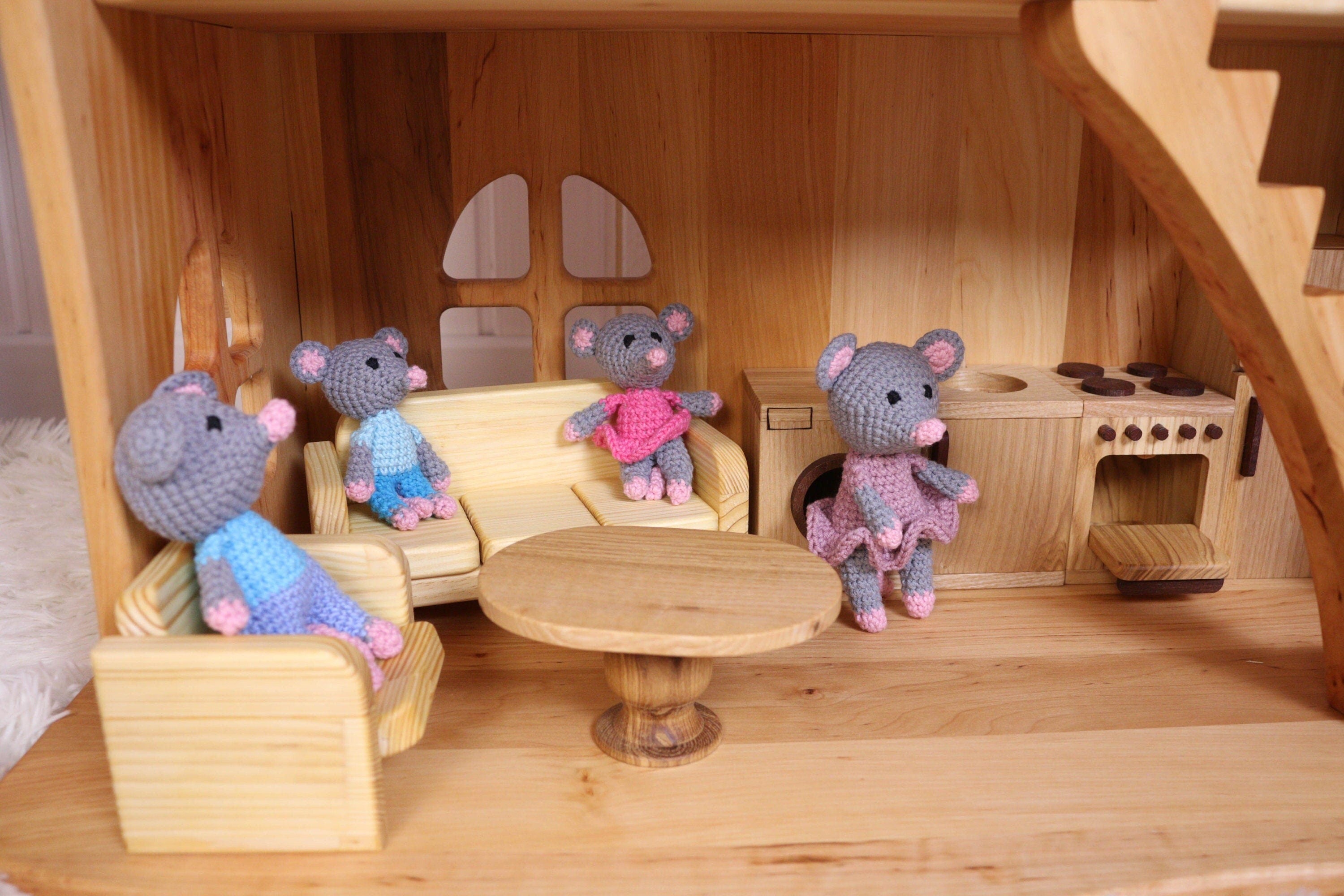 Amigurumi Family of Mice: mom, dad, son, daughter.