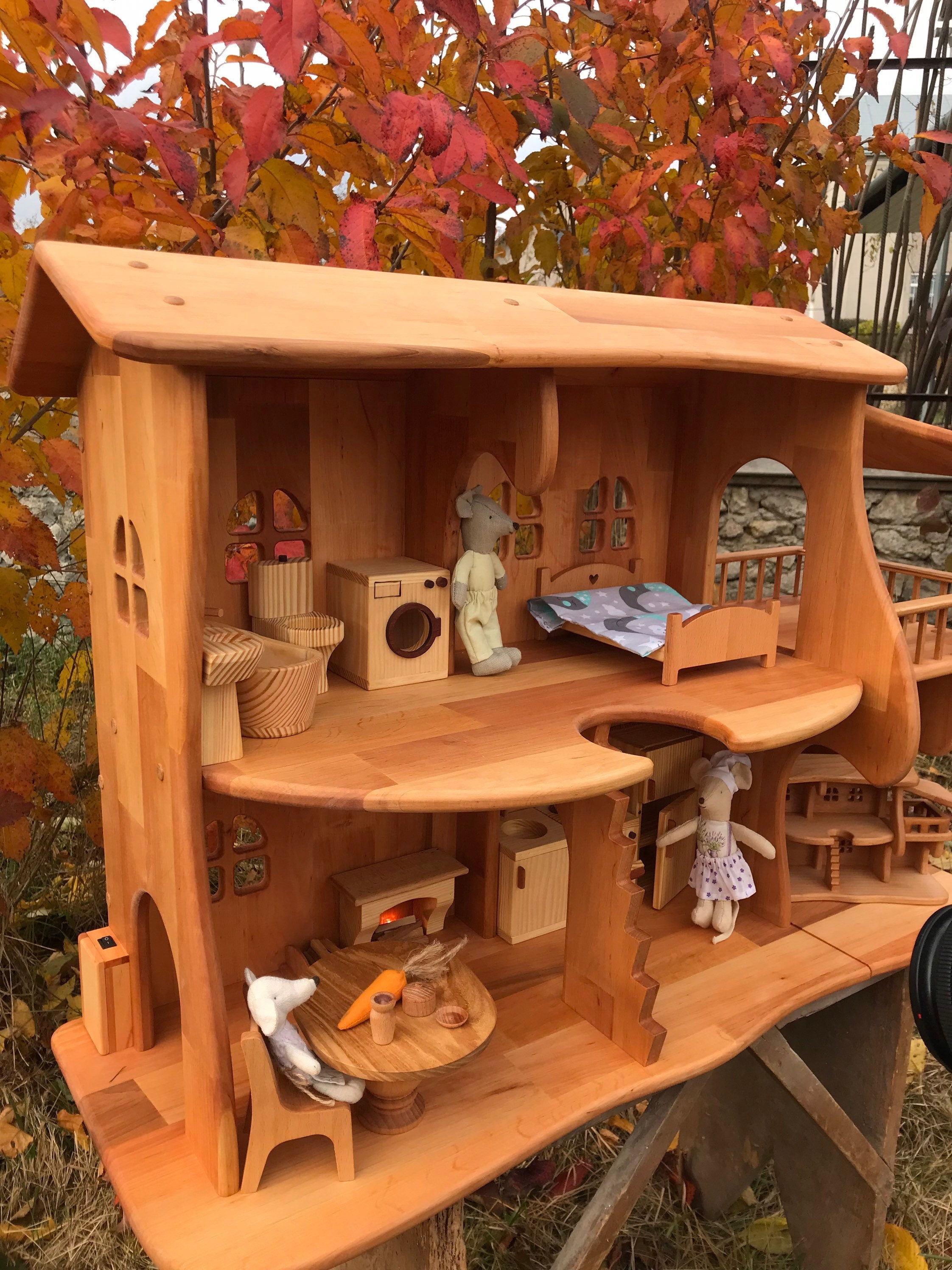 Maileg dollhouse with garage