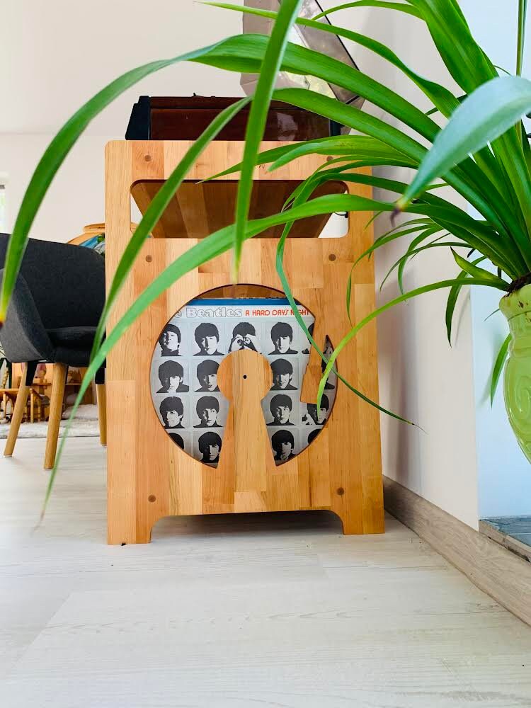 Wooden Record Player Stand – Custom Vinyl Table in Alder Wood