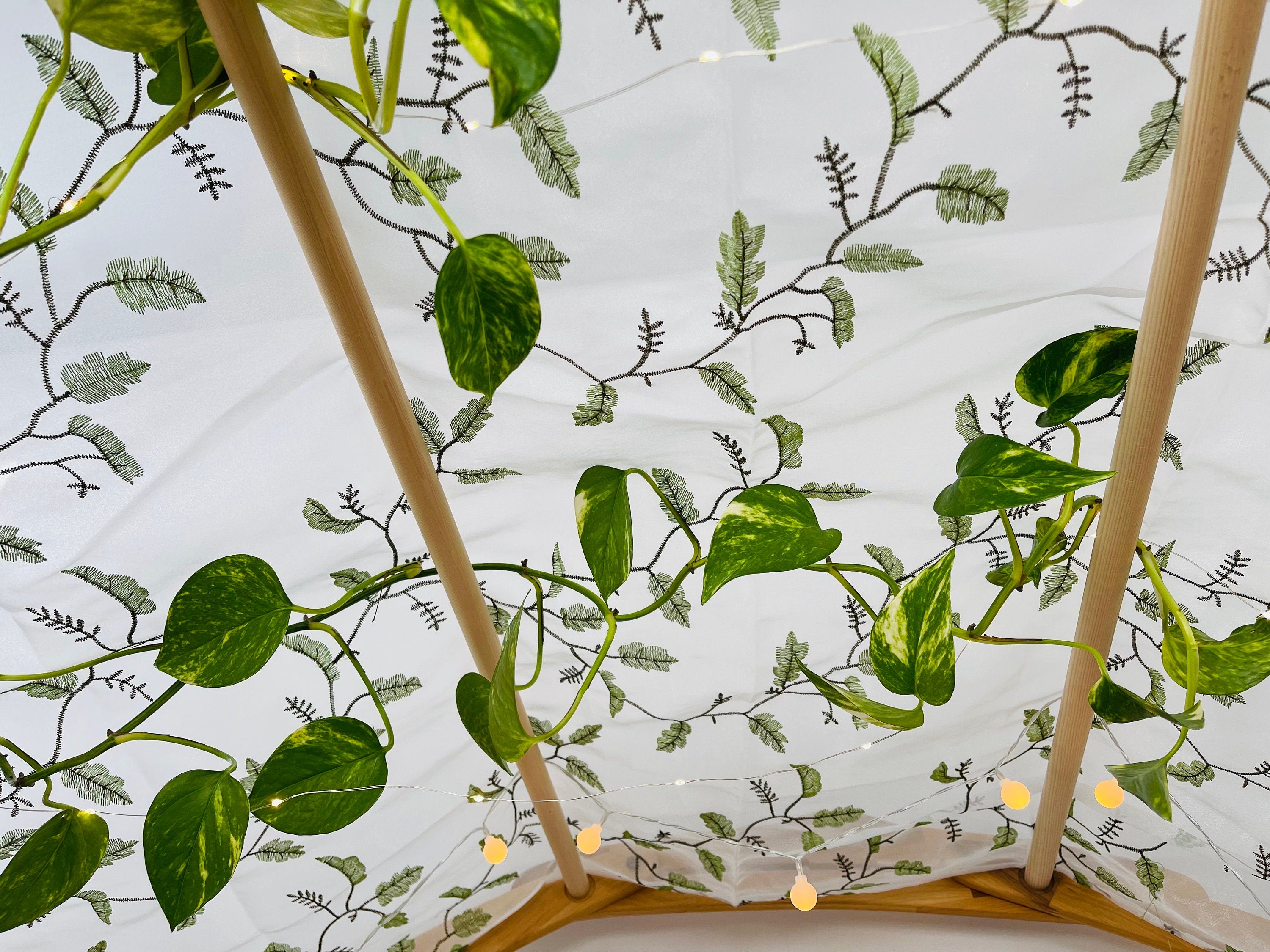 Botanical Oak Leaves Fabric for Playstands