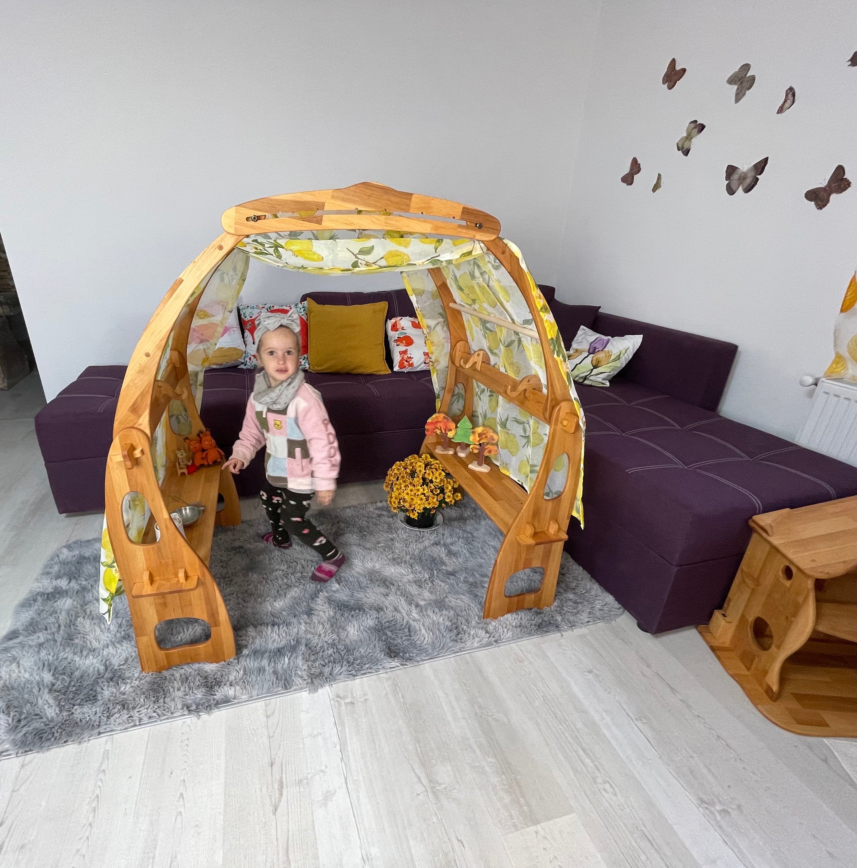 Small Playstand  H 130cm.